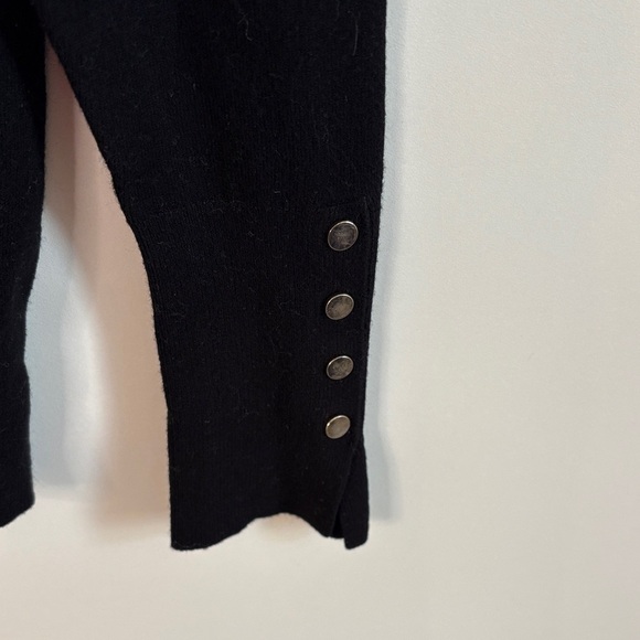 Zara Elegant Black V-Neck Sweater for Women - Picture 3 of 5